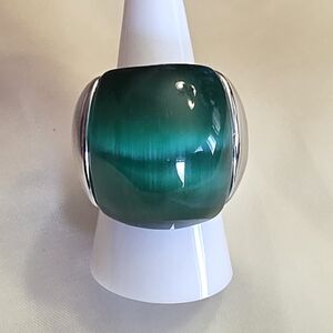 Green Cats Eye Dome Statement Ring